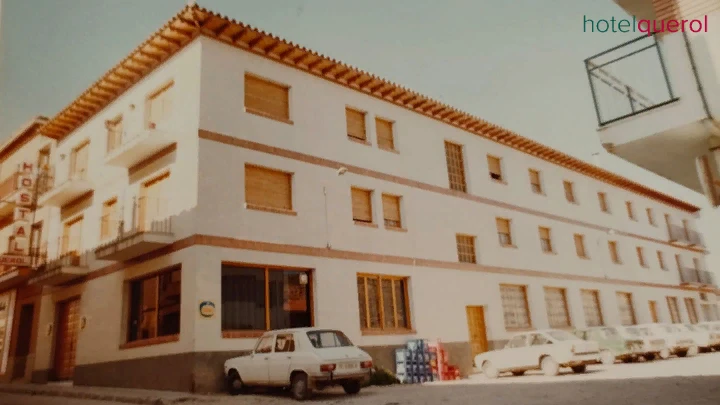 Hotel Querol en Valderrobres - Hostal en los años 80
